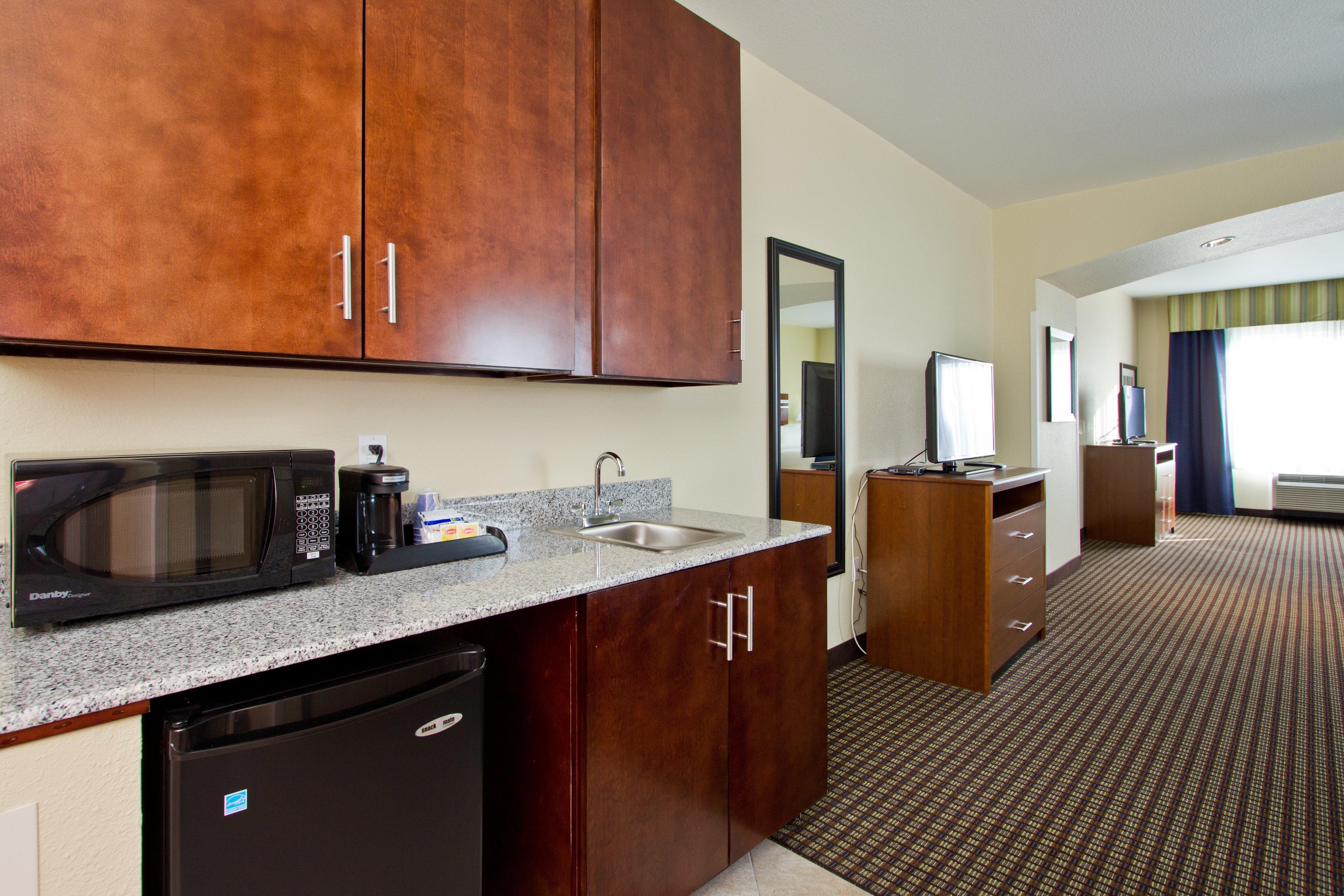 Holiday Inn Express And Suites Denver East Peoria Street By Ihg Bagian luar foto